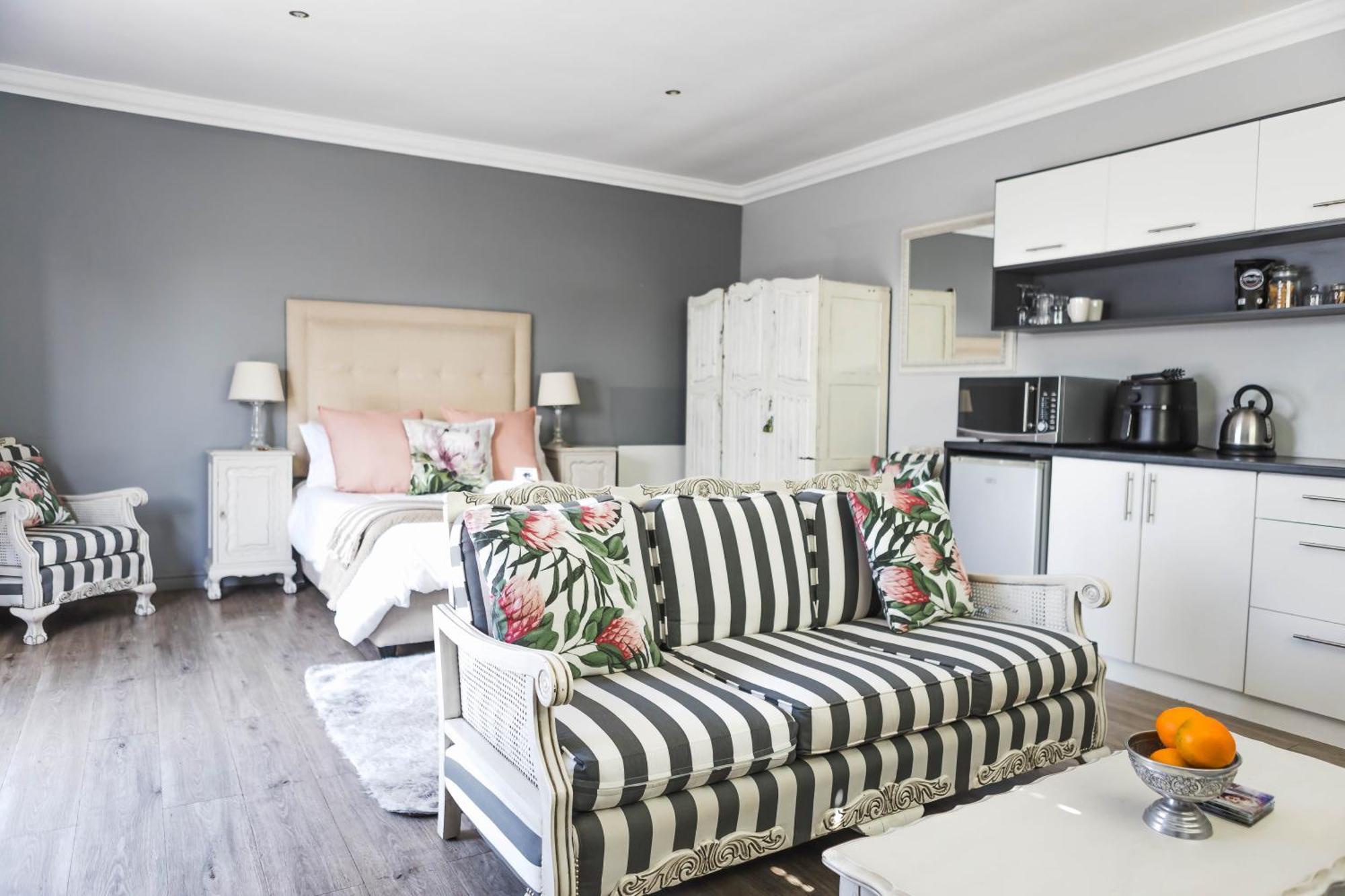 Namaste Spacious Studio Apartment Langebaan Extérieur photo