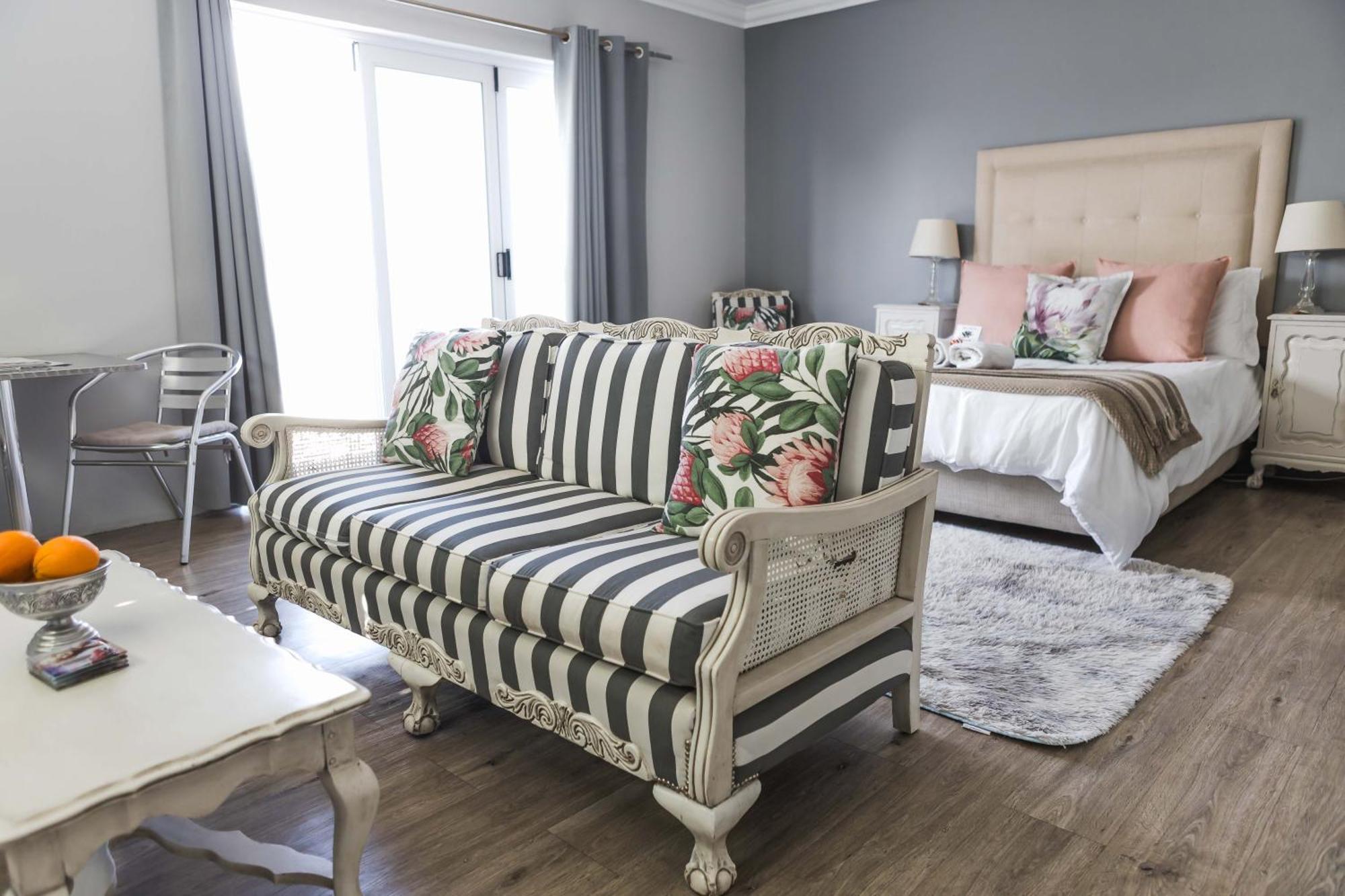 Namaste Spacious Studio Apartment Langebaan Extérieur photo