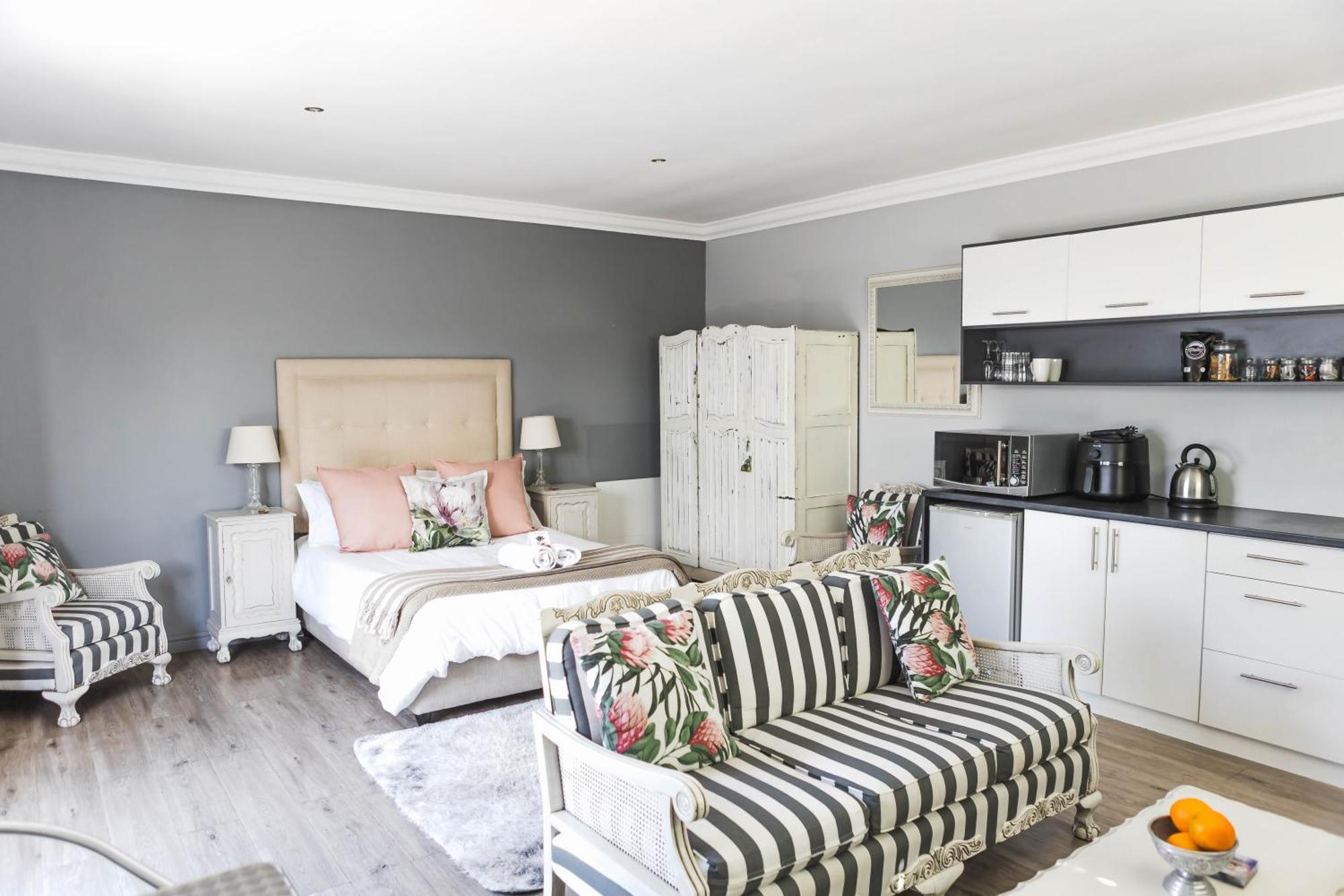 Namaste Spacious Studio Apartment Langebaan Extérieur photo