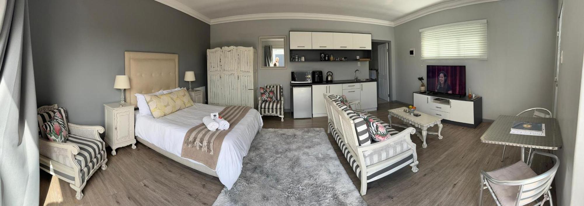 Namaste Spacious Studio Apartment Langebaan Extérieur photo