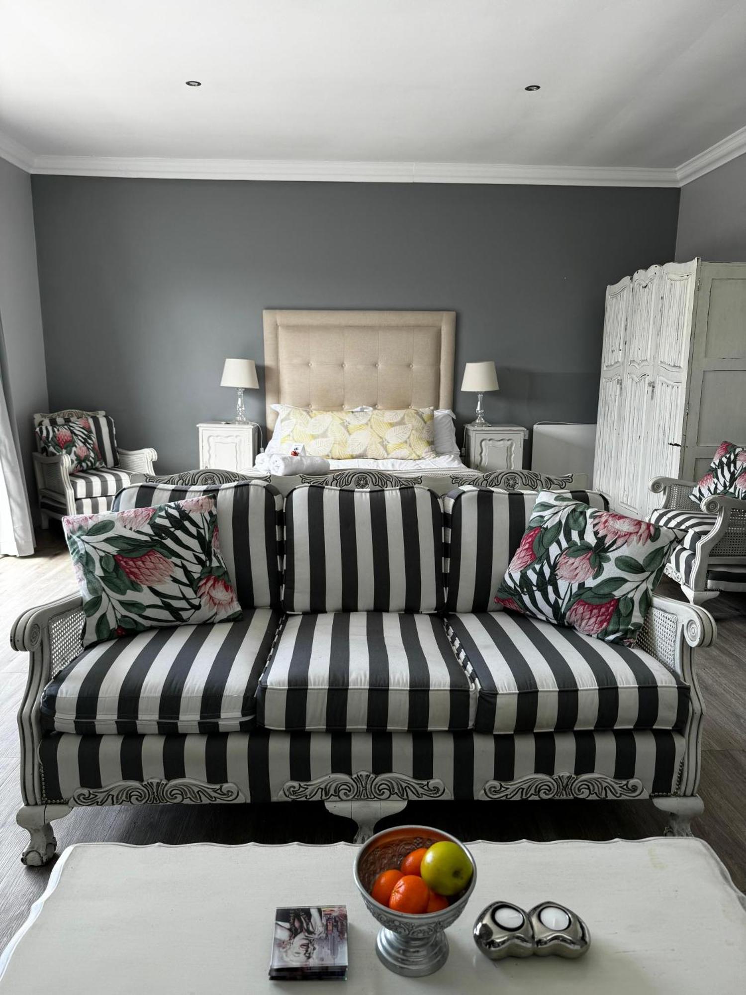 Namaste Spacious Studio Apartment Langebaan Extérieur photo