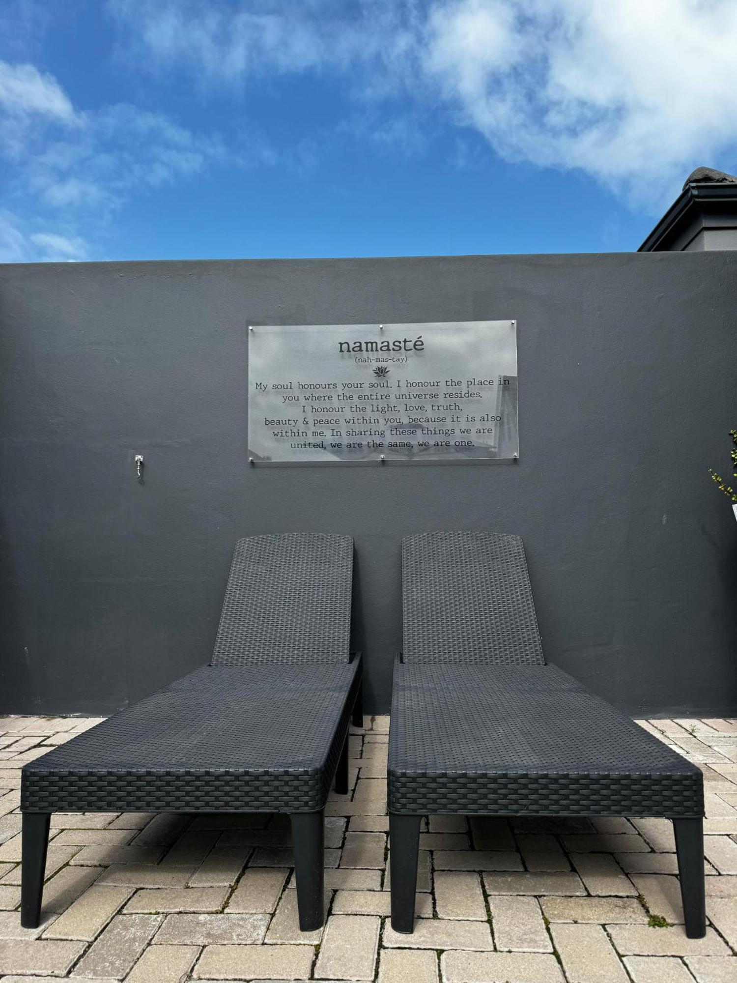 Namaste Spacious Studio Apartment Langebaan Extérieur photo